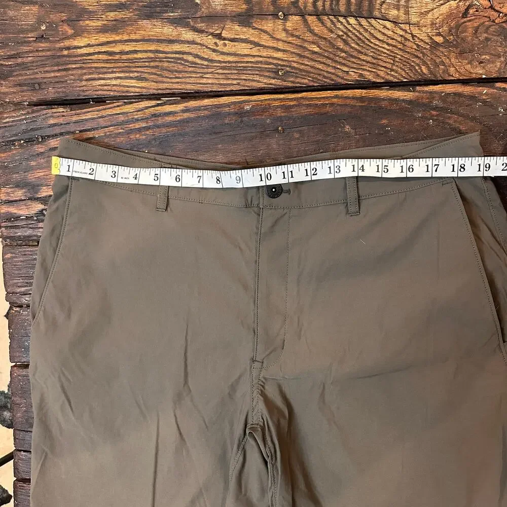 The North Face Men’s Olive Nylon Hiking Shorts Size 38 NWOT